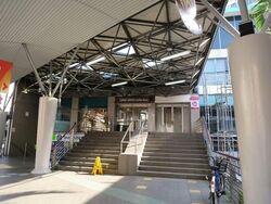 Elias Mall (D18), Retail #580089211